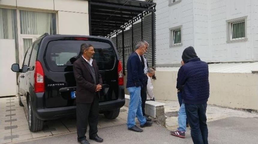 Ulucami&rsquo;deki Canlı Bombanın Ailesi Kızlarının Cenazesini Aldı