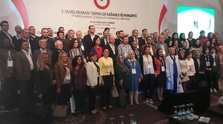 3. Uluslararası Teknoloji Bağımlılığı Kongresinde Bilecik Temsil Edildi