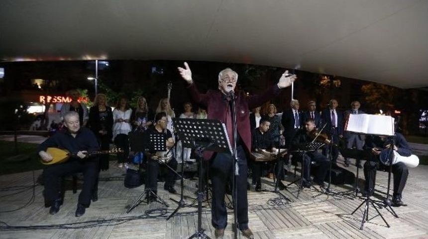 Amat&ouml;r Korolardan M&uuml;zik Ziyafeti