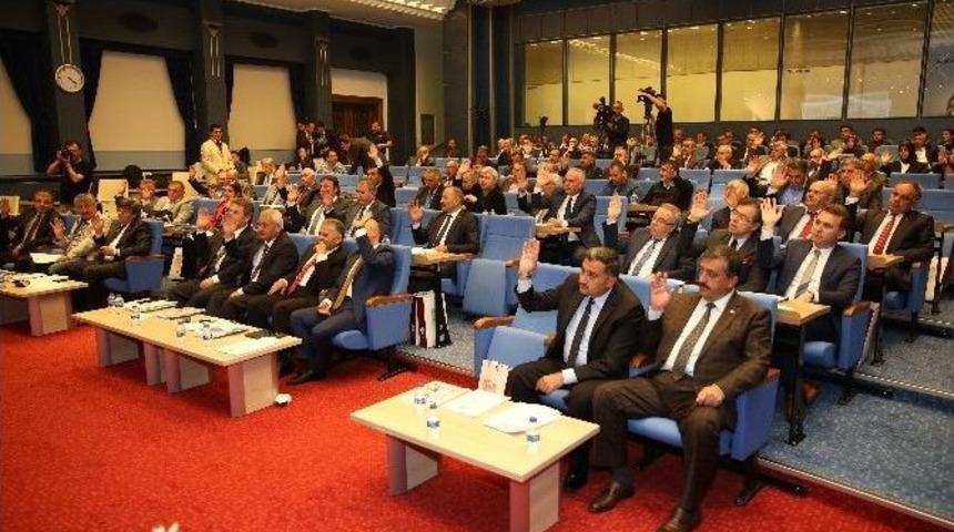 Ter&ouml;rle M&uuml;cadeleye B&uuml;y&uuml;kşehir&rsquo;den Destek