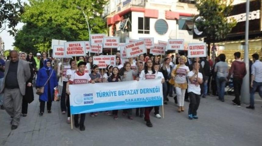 &Ccedil;&ouml;lyak Hastalığına Dikkat &Ccedil;ekmek İ&ccedil;in Y&uuml;r&uuml;y&uuml;ş Yaptılar