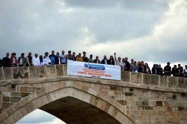 Fotoğrafçılardan Tarihi Kareler