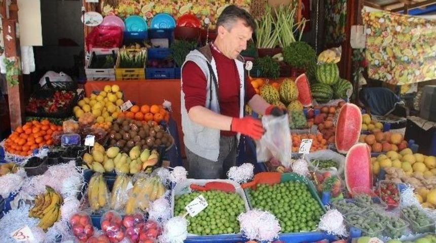 Yaz Meyvelerinin Fiyatları Hala Cep Yakıyor