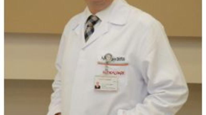 Prof. Dr. H&uuml;seyin Okutan: "her Yıl 15 Milyon Kişi İnme Ge&ccedil;iriyor"