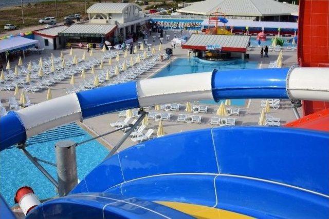 &Ccedil;anakkale&rsquo;nin İlk Aquaparkı Kepez&rsquo;de A&ccedil;ıldı 1