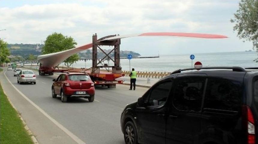 G&ouml;renler U&ccedil;ak Kanadı Sandı