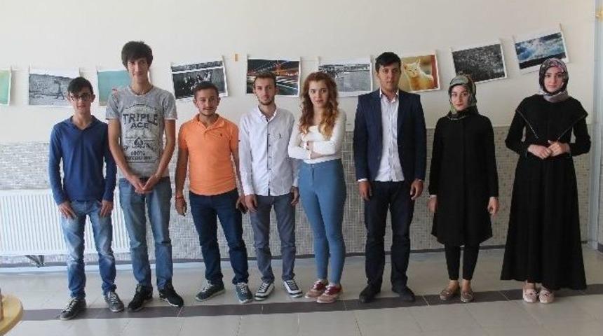 &Uuml;niversite &Ouml;ğrencileri Fotoğraf Sergisi A&ccedil;tı