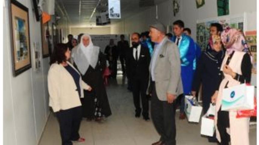 Van&rsquo;da &ldquo;engelsiz &Uuml;niversite Ve Deprem Farkındalığı Poster&rdquo; Sergisi