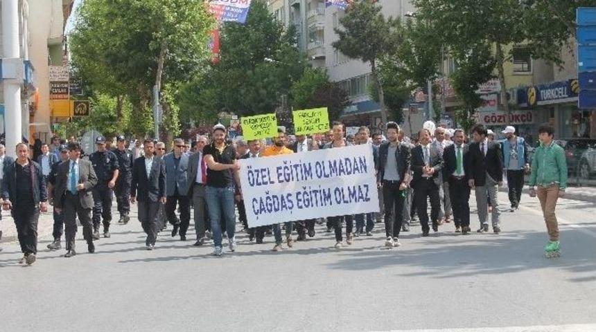 Niğde&rsquo;de Engelliler Haftası &Ccedil;eşitli Etkinliklerle Kutlanıyor