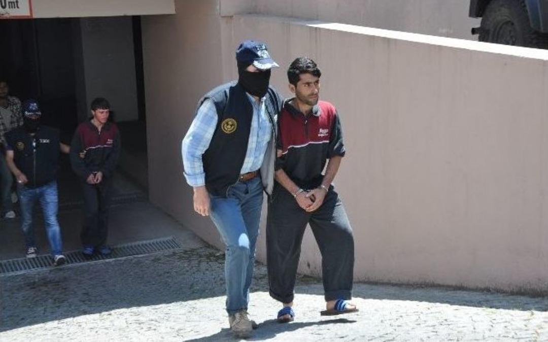 İzmir&rsquo;e Kana Bulmak İsteyen Bombacıları Adliyeye Sevk Edildi