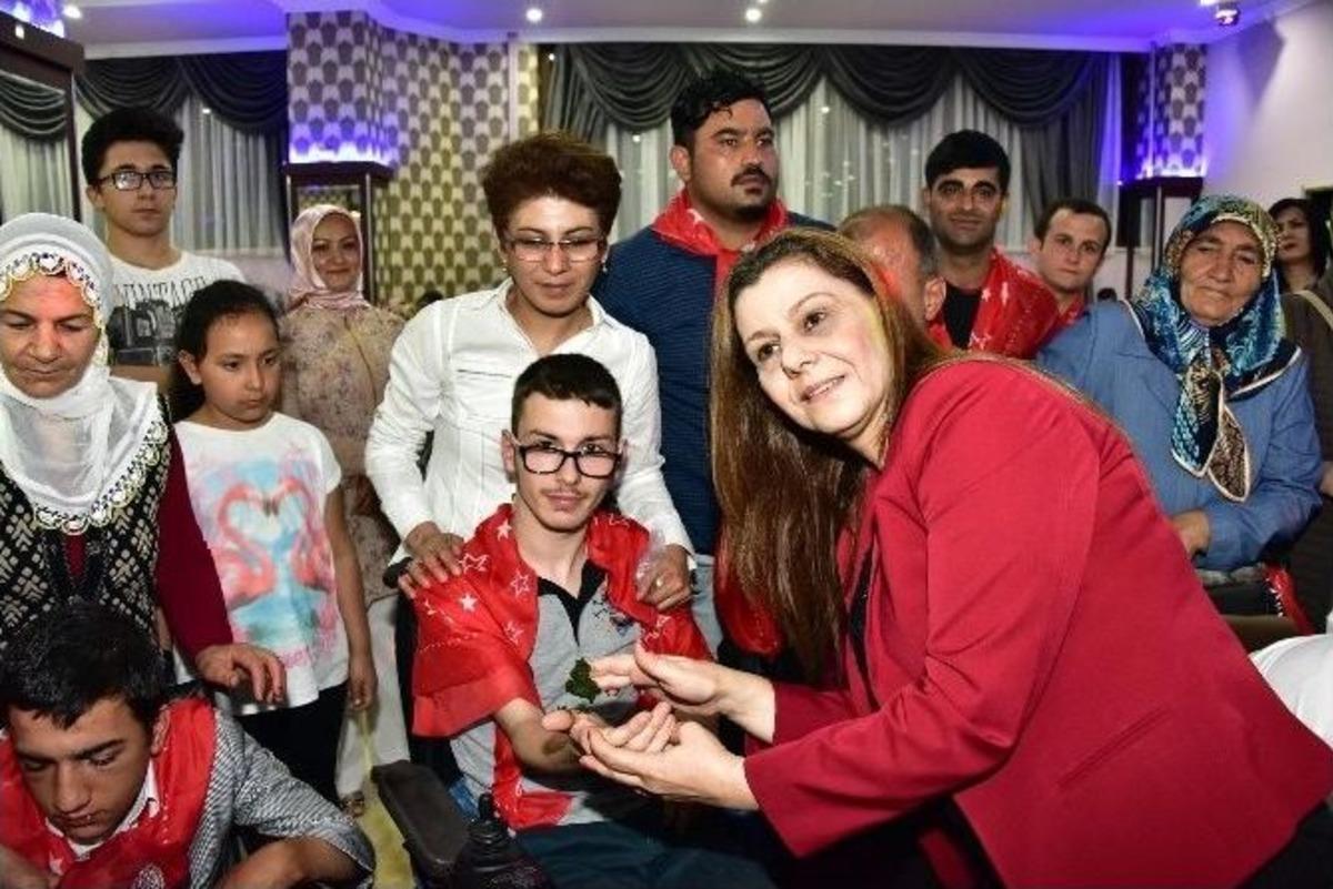 Şehzadeler&rsquo;den &Ouml;zel Tertiplere &Ouml;zel Gece