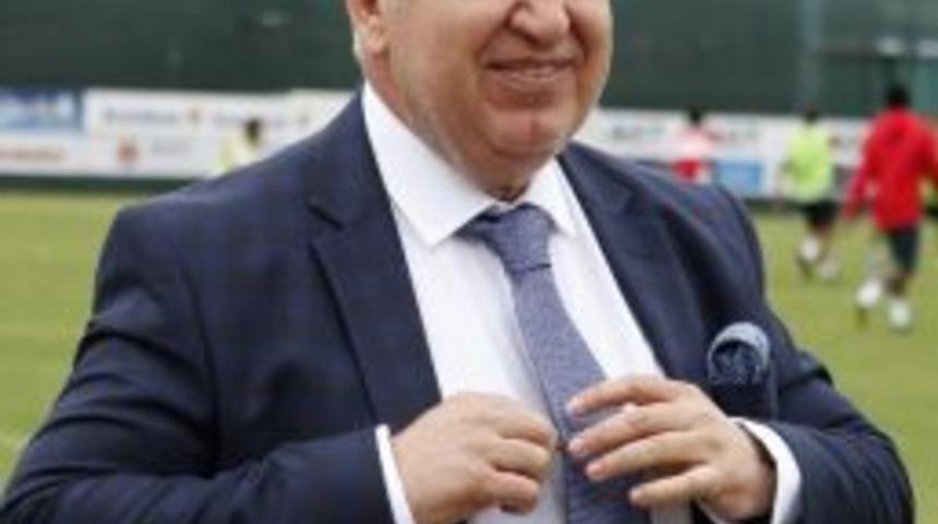 Gencer: "ronaldınho Gelmeye Hazır"