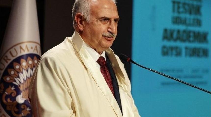 Bilimsel Teşvik &Ouml;d&uuml;lleri Ve Akademik Giysi T&ouml;reni
