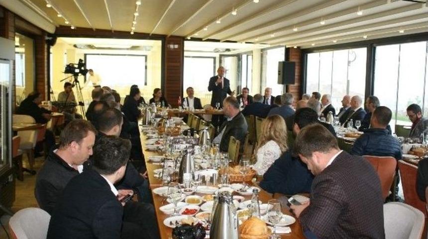 Başkan Keleş M&uuml;siad Dost Meclisine Katıldı