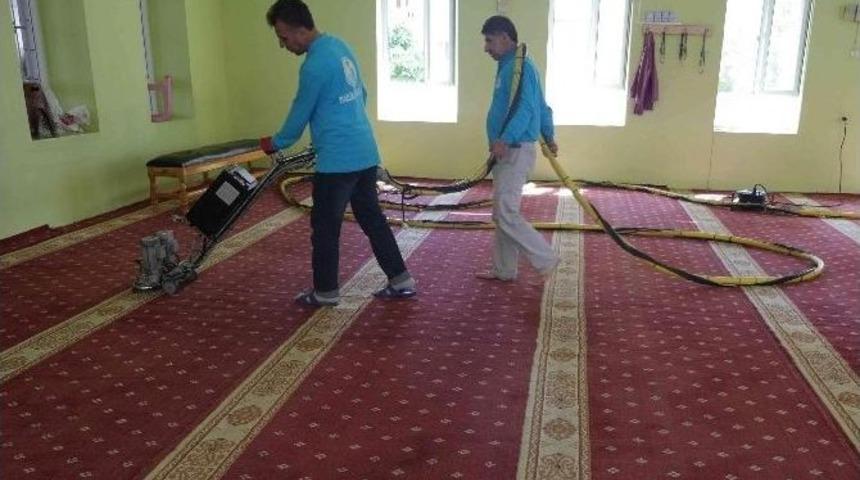 Haliliye Belediyesi&rsquo;nden İbadethanelere &Ouml;zel Temizlik Hizmeti