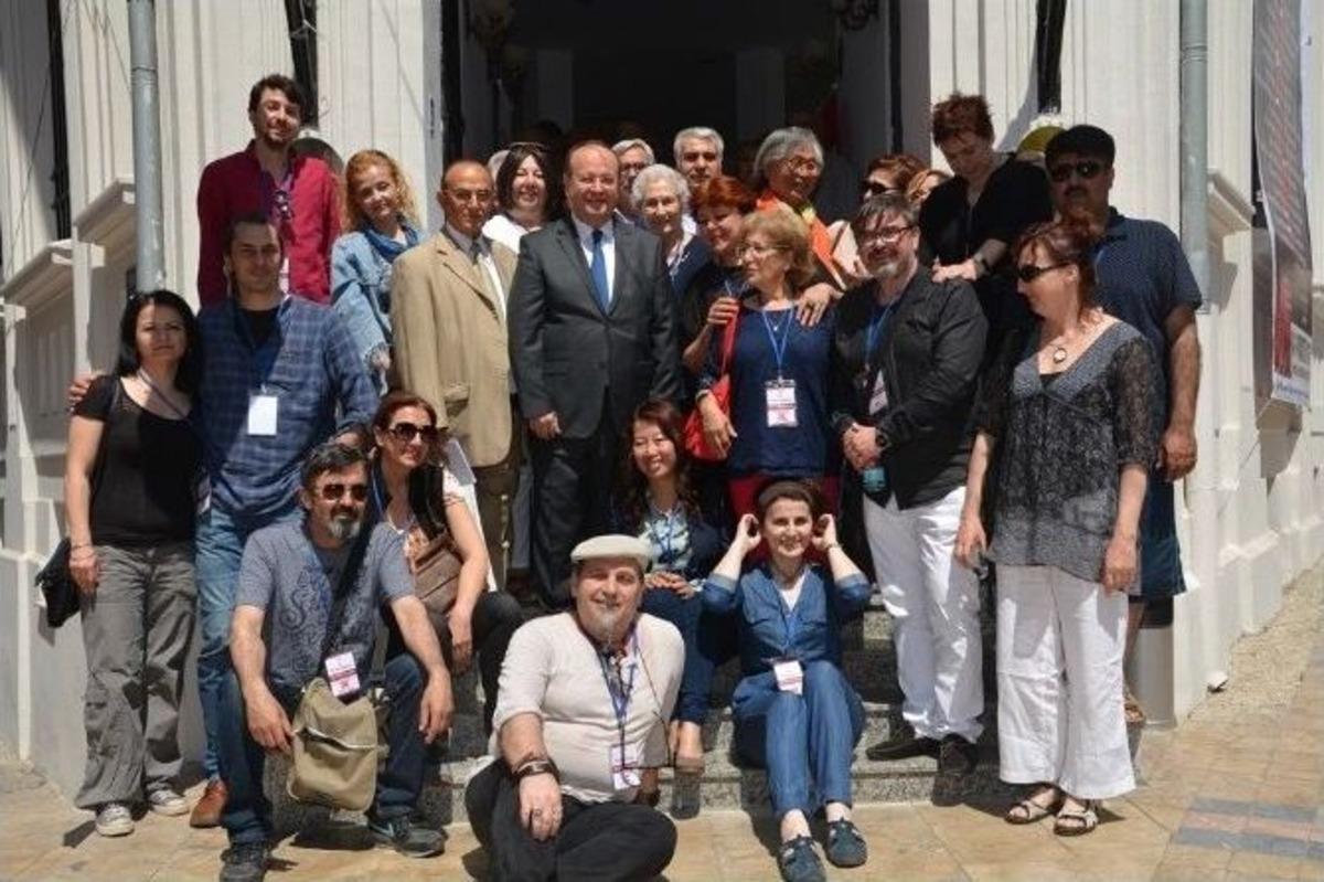Efeler&rsquo;de Uluslararası Sanat &Ccedil;alıştayı Başladı