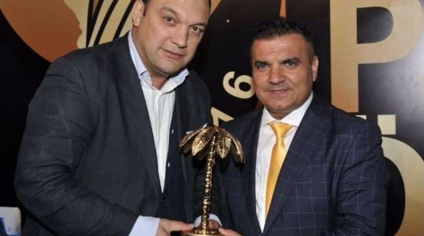 Yılın Spor Muhabiri &Ouml;d&uuml;l&uuml; D&uuml;ndar Keşaplı&rsquo;nın Oldu