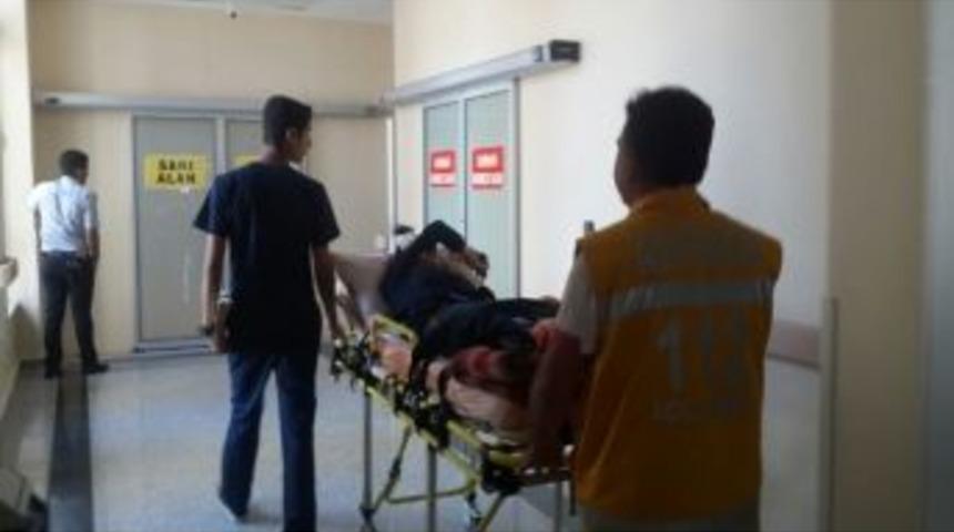 Merdivenlerden Yuvarlanan Gen&ccedil; Kız Yaralandı