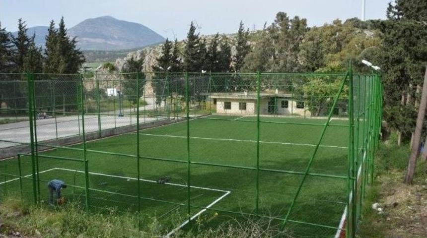 Belen&rsquo;e 3 Ayrı Spor Sahası