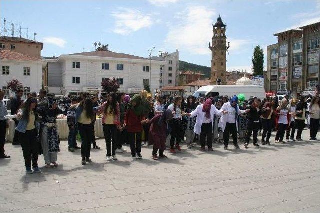 Yozgat Halide Edip Mesleki Ve Teknik Anadolu Lisesi Hıdırellez Bahar Şenliği Düzenledi