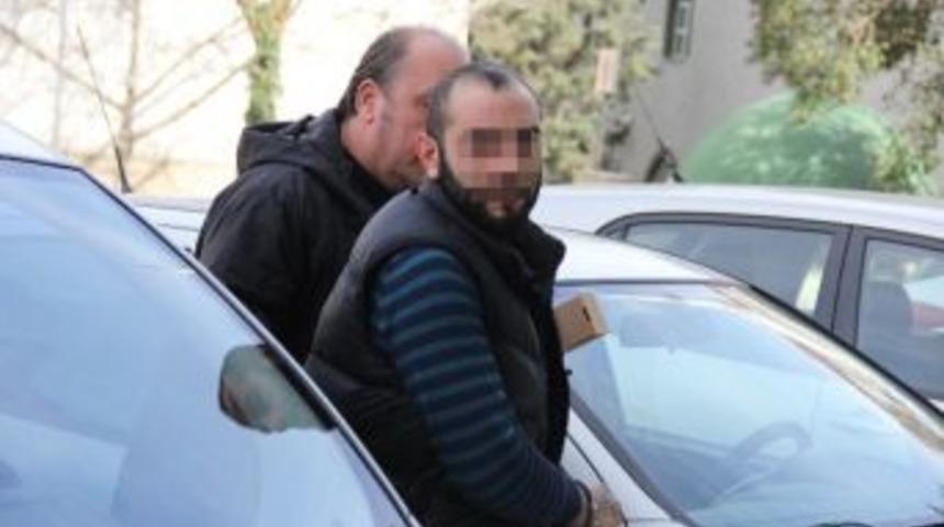 Doktoru Bı&ccedil;aklayan Şahıs Bu Kez Başkasını Da Bı&ccedil;aklayınca 7.5 Yıl Ceza Aldı