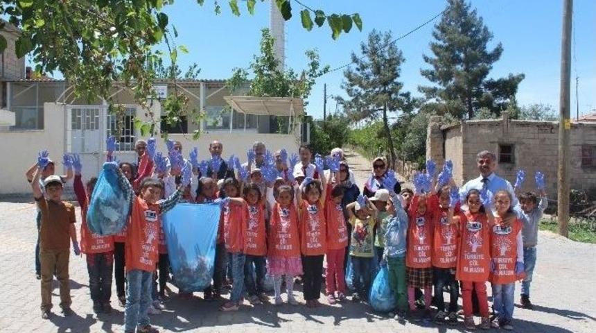 B&uuml;y&uuml;kler Kirletti K&uuml;&ccedil;&uuml;kler Temizledi