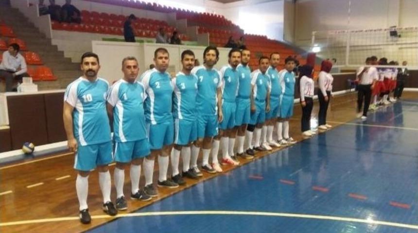 Kurumlar Arası Voleybol Valilik Dostluk Kupası Ma&ccedil;ları Başladı