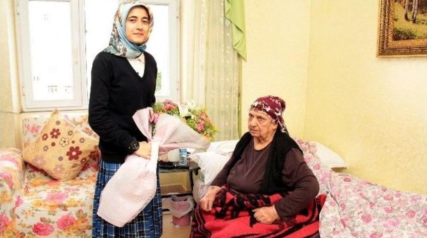 İmam Hatip Lisesi &Ouml;ğrencisinden Duygulandıran Davranış