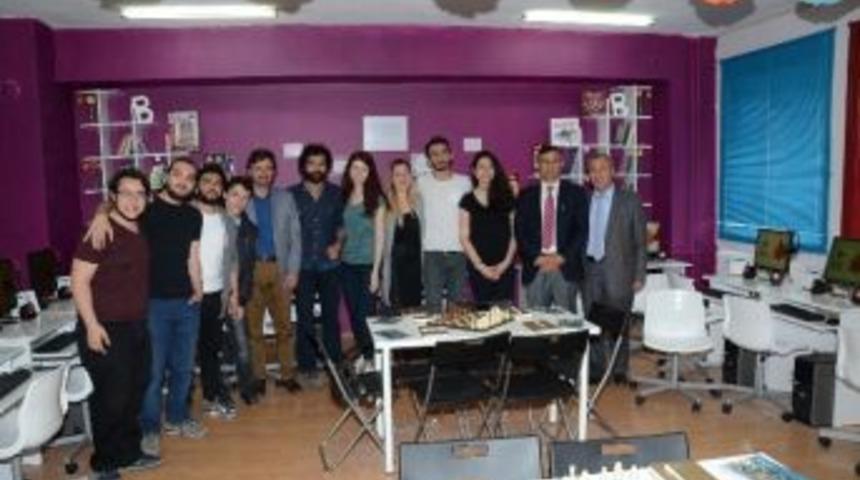 &Uuml;niversite &Ouml;ğrencilerinden, Darende&rsquo;de Eğitime Destek