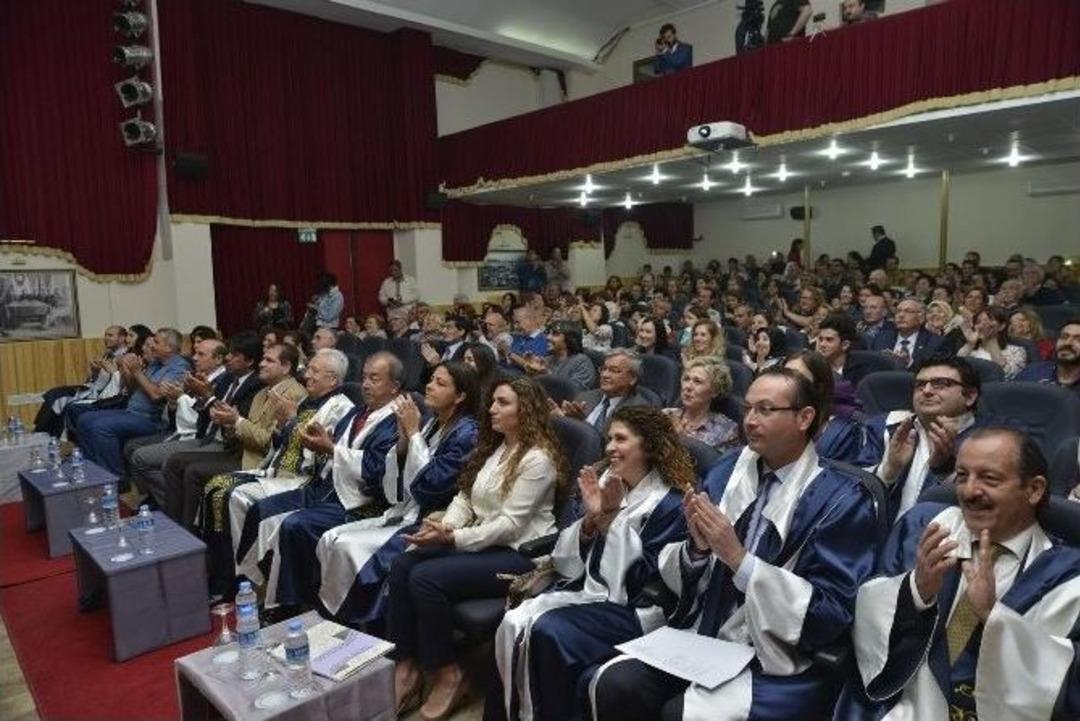 Rekt&ouml;r F&uuml;z&uuml;n: &ldquo;başarılı Olmanın Form&uuml;l&uuml;; A-b-c-&ccedil;&rdquo;