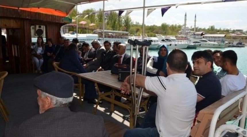 Van&rsquo;daki Engellilere Tekne Turu