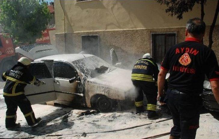 İtfaiyecilerden Alev Topuna Dönen Araca Cesur Müdahale G3