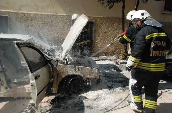 İtfaiyecilerden Alev Topuna Dönen Araca Cesur Müdahale G4