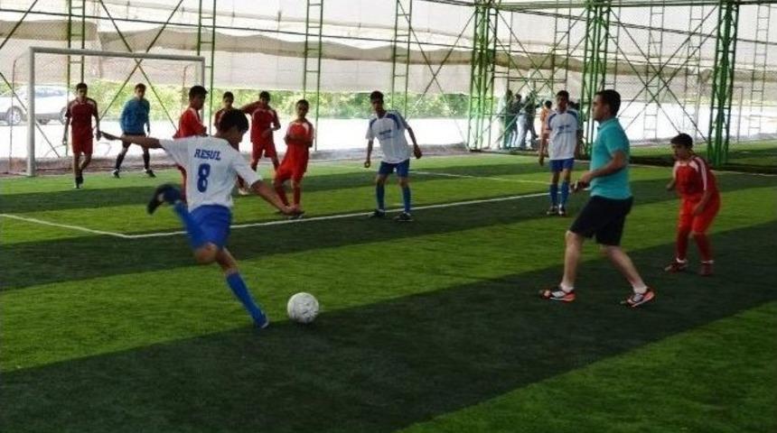 Yeşilkonaklar Arası 2. Futbol Turnuvası Başladı