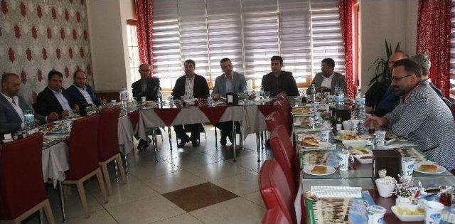 Yozgat’ta Mobilyacılar Bir Araya Gelerek Platform Oluşturdu