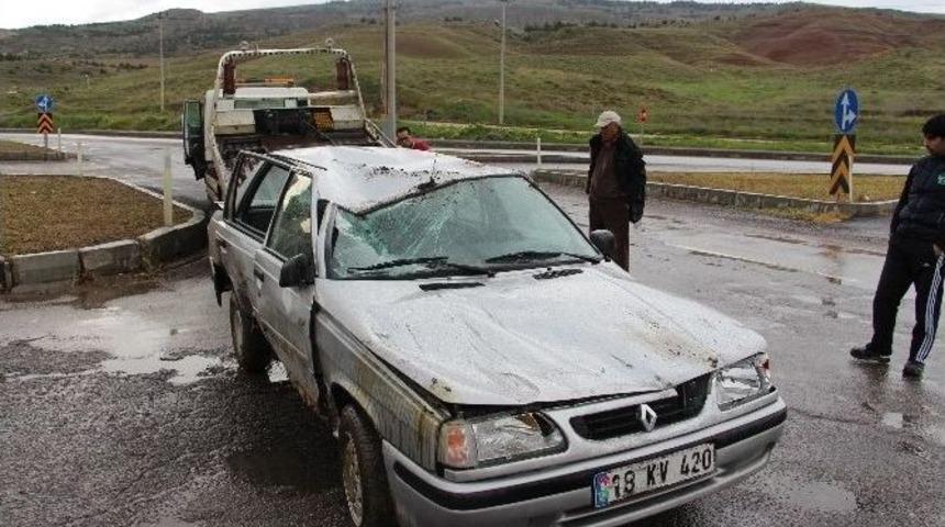 &Ccedil;ankırı&rsquo;da Trafik Kazası: 2 Yaralı