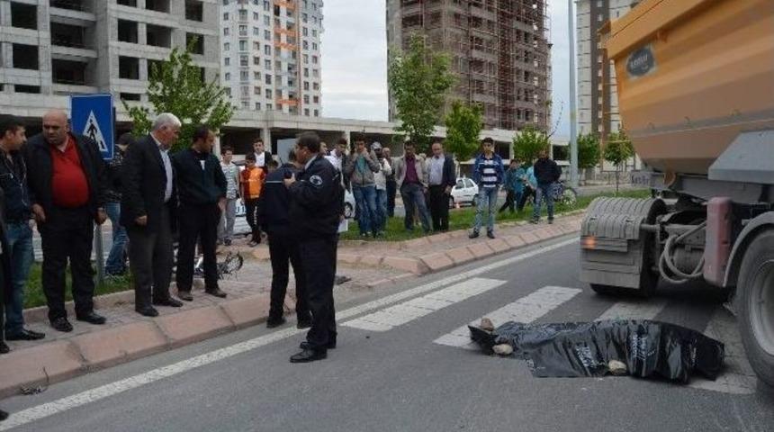 Kardeşi &Ouml;len Ağabeyin &Ccedil;aresiz Bekleyişi
