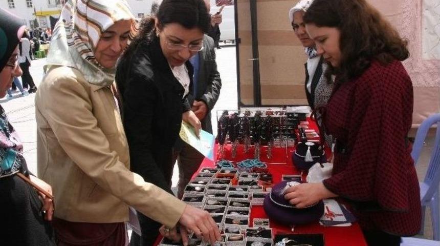 Yozgat&rsquo;ta Ametist Taşından &Uuml;retilen Takı Ve S&uuml;s Eşyaları Yoğun İlgi G&ouml;rd&uuml;