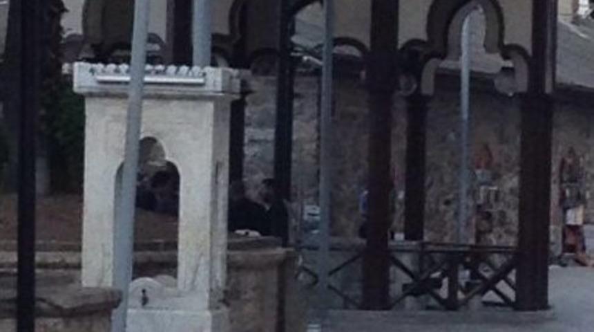 Ulucami &Ouml;n&uuml;ndeki Ş&uuml;pheli Paket Korkuttu