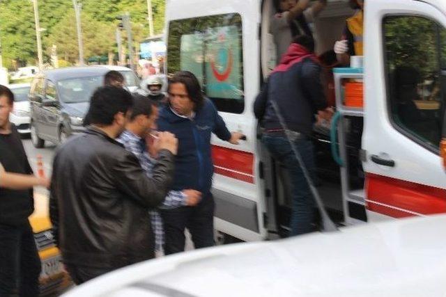 2 Arkadaş İş Merkezi Çatısına Çıkarak İntihara Kalkıştı 2