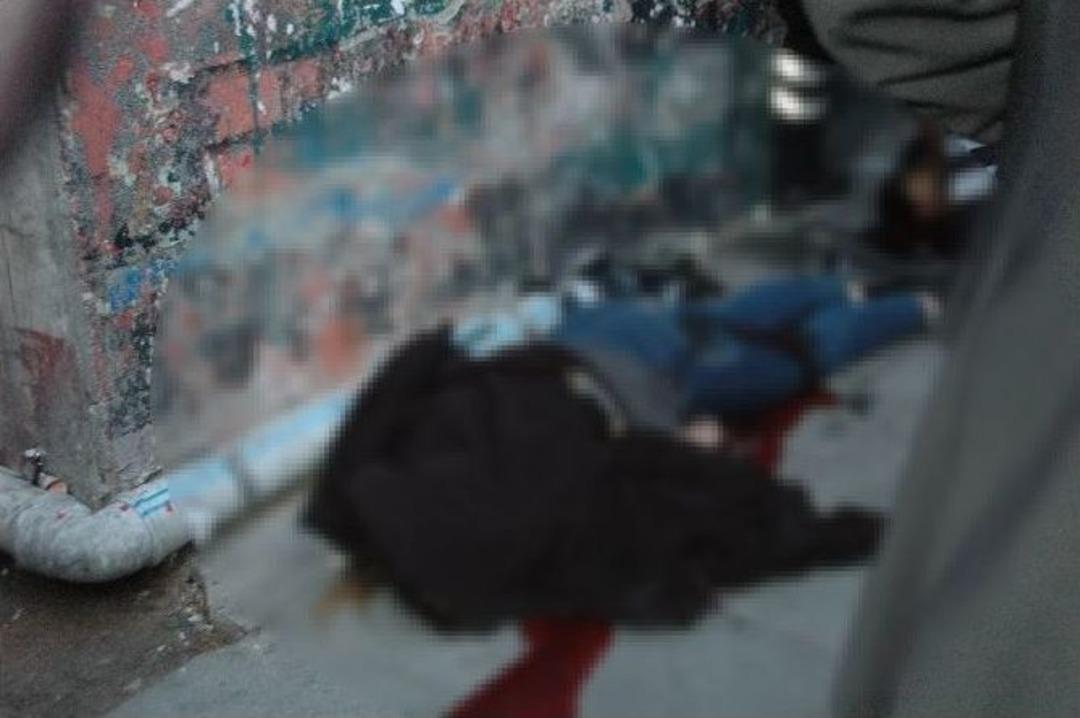 &Ouml;nce Kız Arkadaşını Ardından Kendini Vurdu