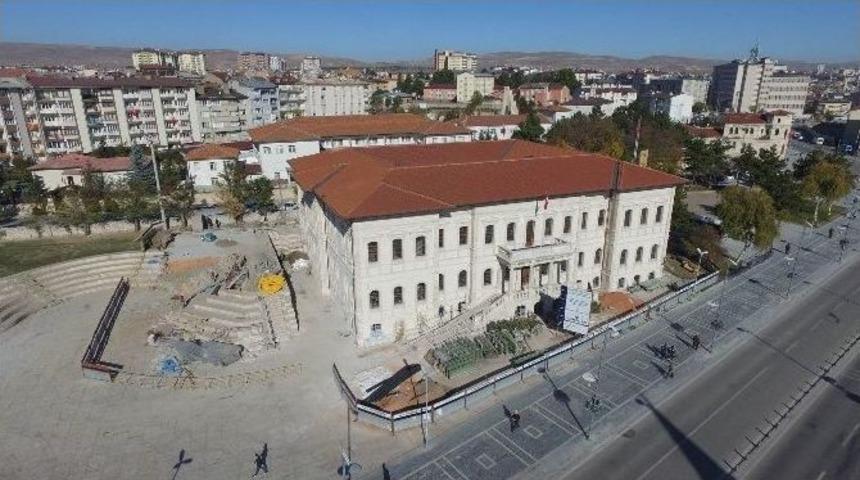 Kongre M&uuml;zesi&rsquo;nin &Ccedil;evre D&uuml;zenleme İhalesi Yapıldı