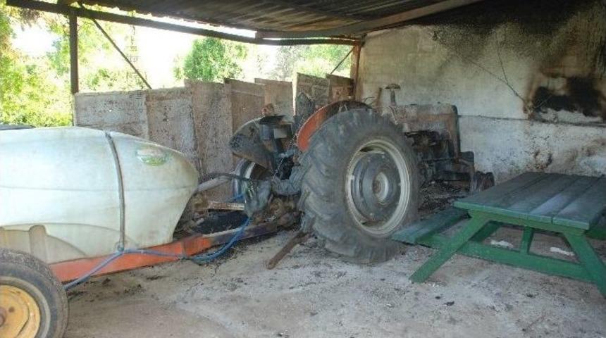 Avukata Ait Bağ Evi Yandı