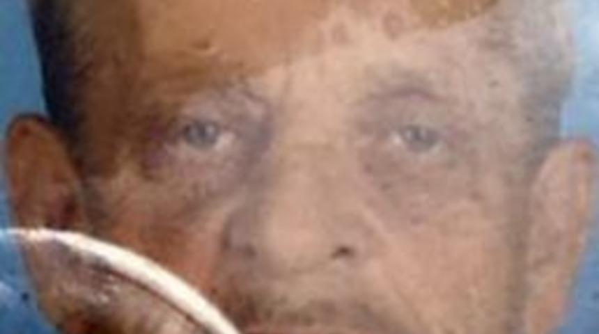 Yaşlı Adamı D&ouml;v&uuml;p Telefonunu &Ccedil;aldılar