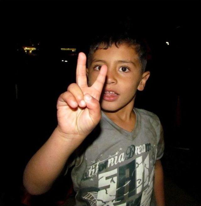 &Ccedil;eşme&rsquo;de 67 Sığınmacı Yakalandı 2