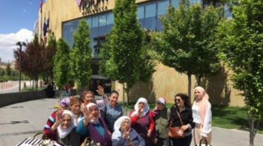 Forum Kapadokya&rsquo;dan Annelerin İ&ccedil;ini Isıtan Jest