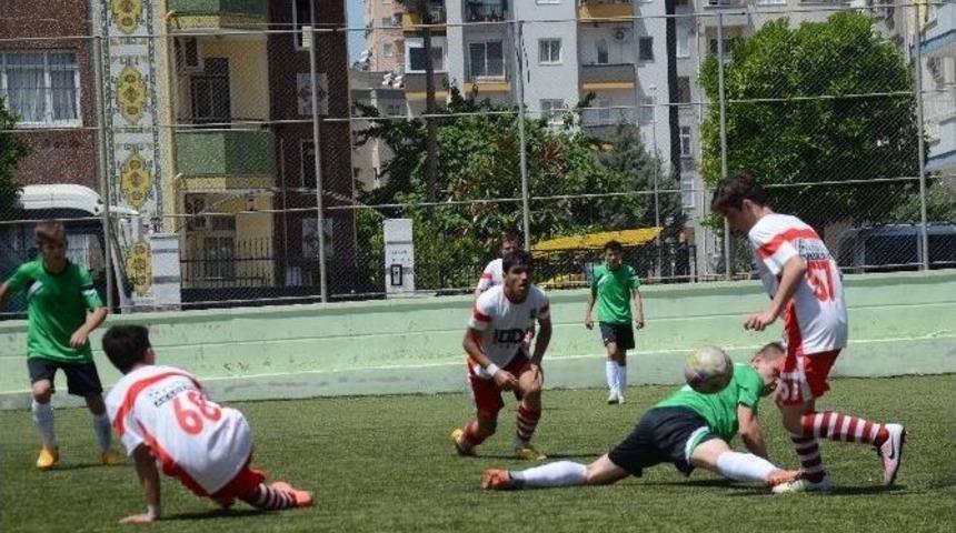 T&uuml;rkiye Okullararası Futbol Yarı Final M&uuml;sabakaları