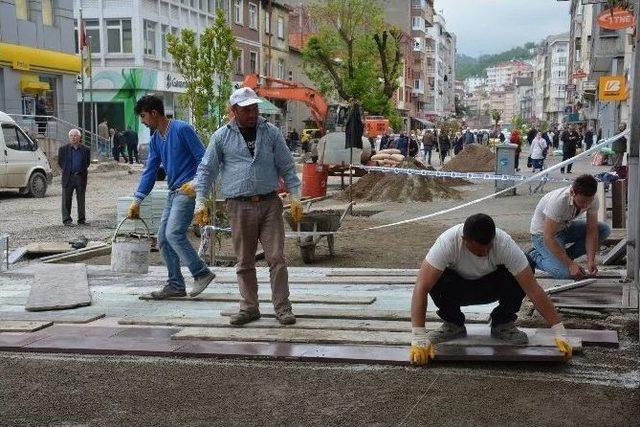 Görele’deki Prestij Cadde Projesinde Üst Yapı Etapları Başladı