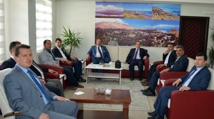 Eğitimcilerden Başkan Necati G&uuml;rsoy&rsquo;a Ziyaret