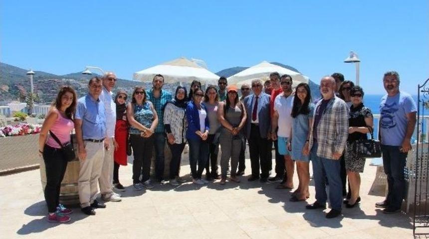 L&uuml;bnanlı Tur Operat&ouml;rleri Kaş&rsquo;a Geldi